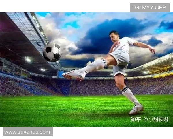 深圳足球队荣登足球状态排行榜第10名展现强劲实力与潜力 深圳足球队荣登足球状态排行榜第10名展现强劲实力与潜力