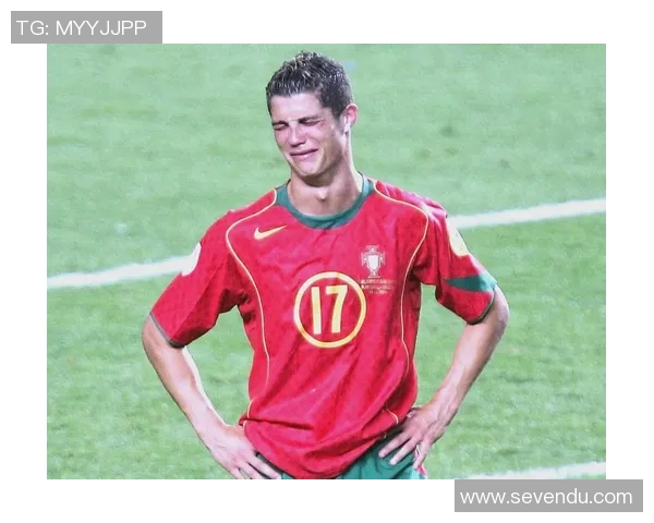 足球明星带罗的传奇之路与辉煌成就的深度解析与回顾 足球明星带罗的传奇之路与辉煌成就的深度解析与回顾